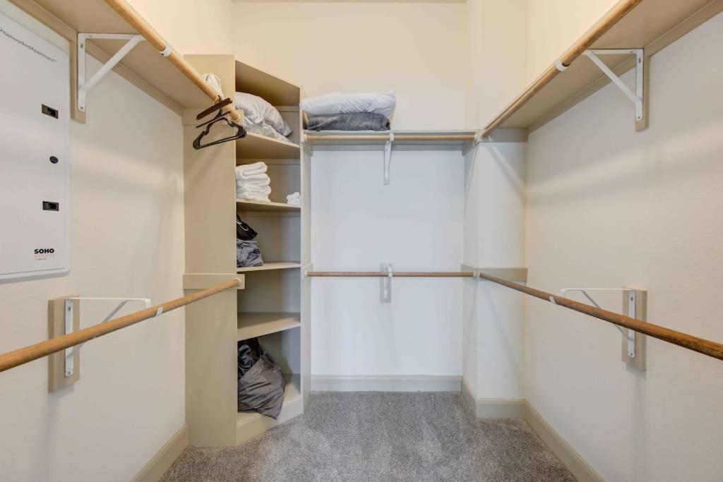 Cozy Apt Nrg Pool,Wi-Fi, Free Parking, Petsok! Houston Kültér fotó
