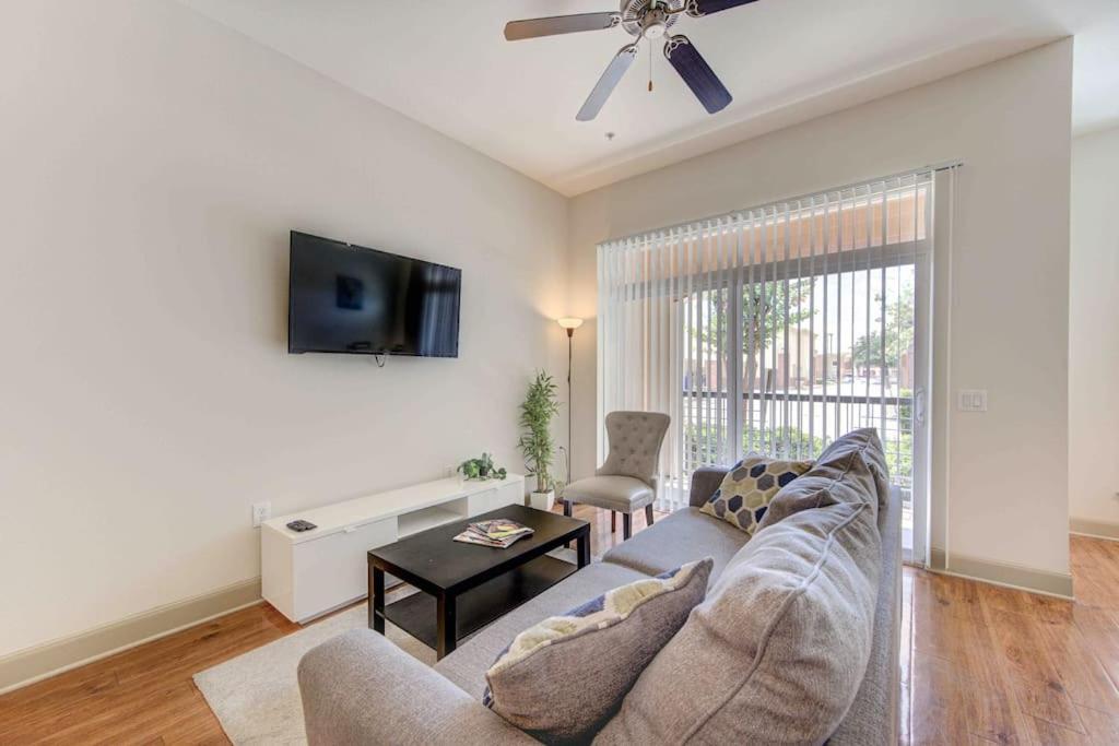 Cozy Apt Nrg Pool,Wi-Fi, Free Parking, Petsok! Houston Kültér fotó